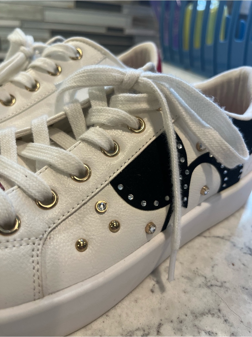 Disney X Aldo Party Mickey Sneaker Lunar New Year Collection White Size 7 1/2 - Picture 16 of 16